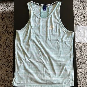 nike Drifit tank